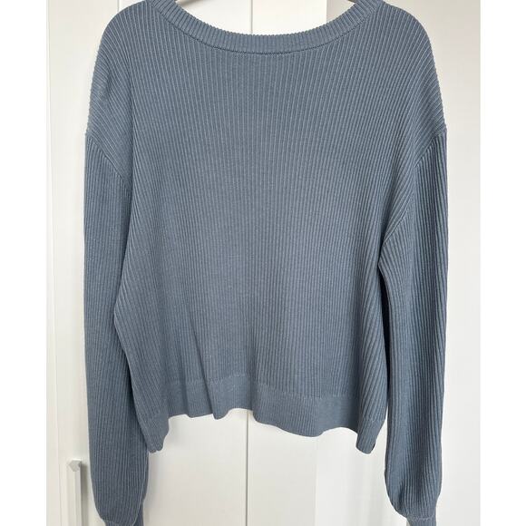 Lululemon Women's Reversible Crossover Crewneck Sweater, Chambray, Size 10, EUC - Picture 2 of 4